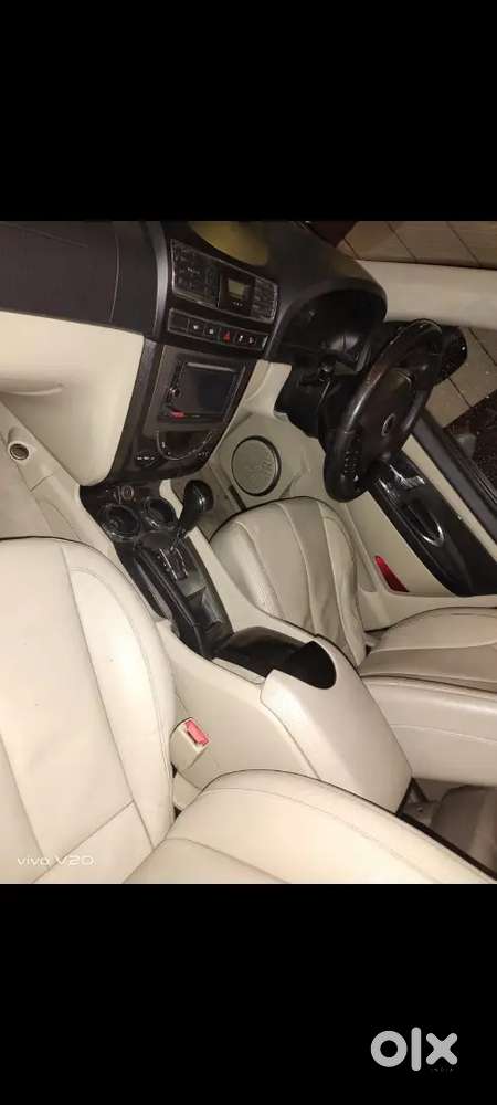 Mahindra Ssangyong Rexton 2013 Diesel Good Condition6