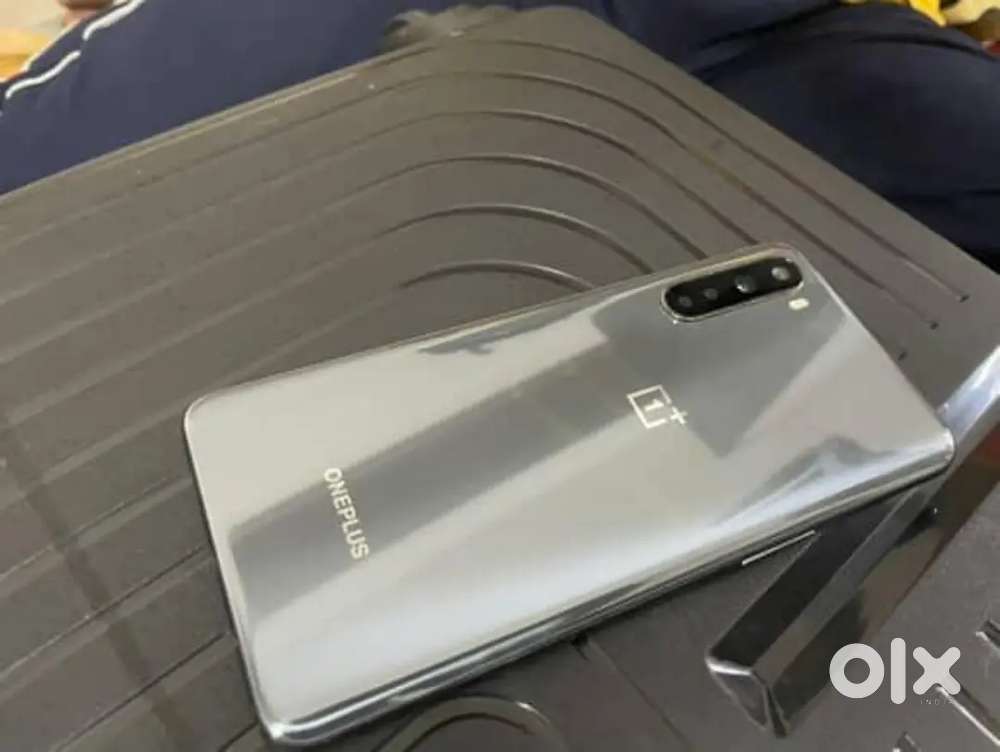 OnePlus Nord 5g 8/128 Excellent condition