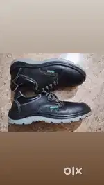 Safety Shoes (Black) — Size 7 / 41 Antistatic • Oil & Slip Resistant