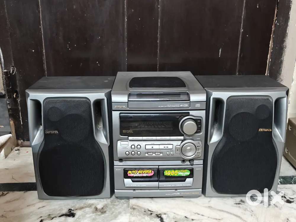 Aiwa  Hi-Fi music system home theatre 2 speaker amplifier