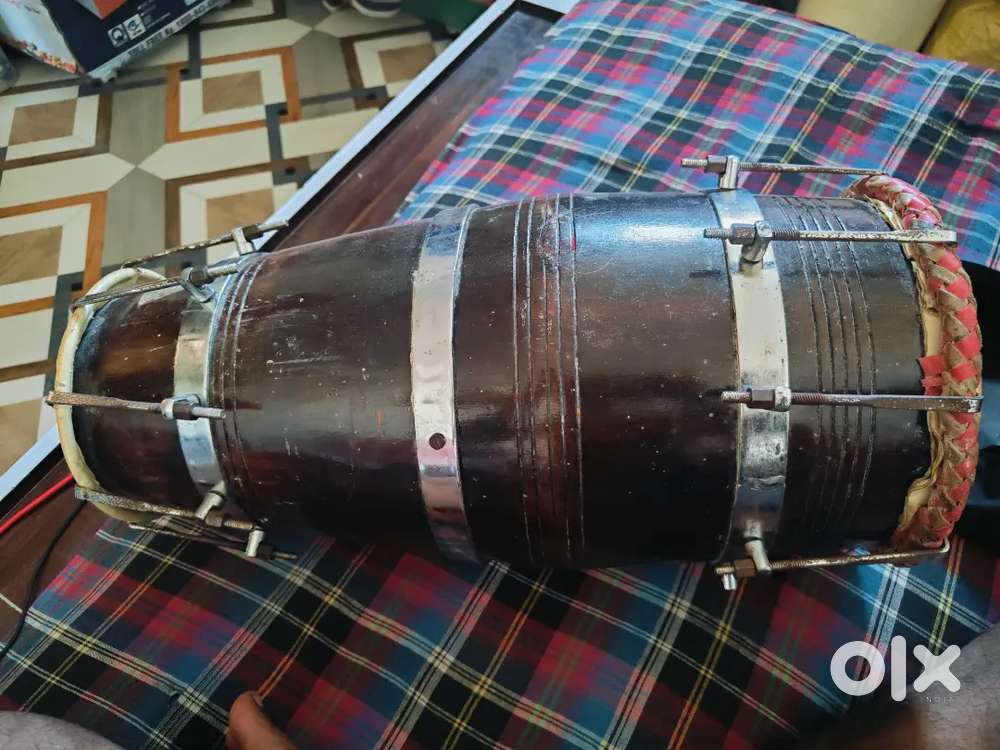 ढोलकी वाद्य