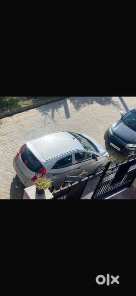 Hyundai EON 2013 LPG Well Maintained