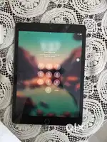 Ipad 7th gen 128gb wifi+cellular, mint condition very less used