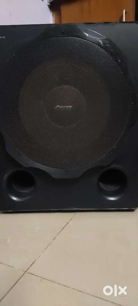 Poineer subwoofer and amp