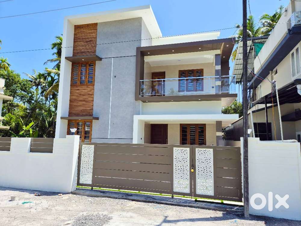 4BHK 2200SQ 5 Cent Premium Villa for Sale Near Varapuzha Town