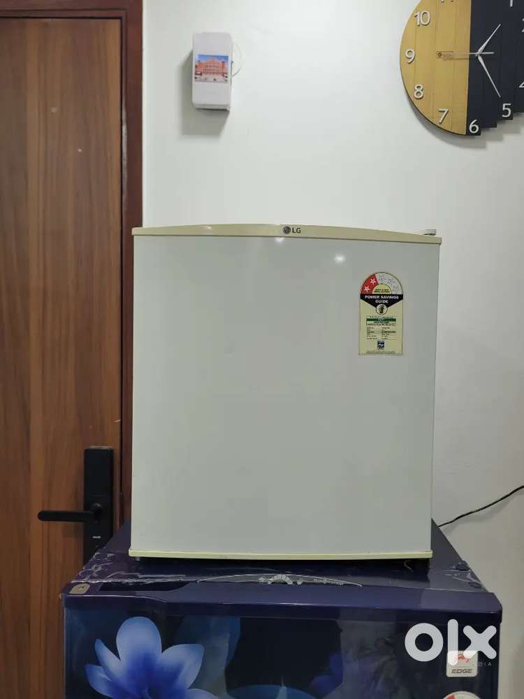 LG 45L Mini Fridge – Excellent Condition, Ready to Use!