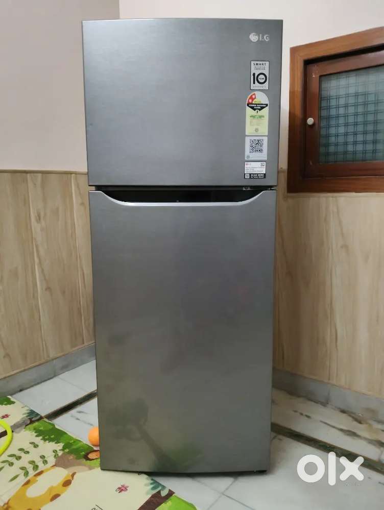 LG 242 Litres Frost Free Refrigerator 2 year old