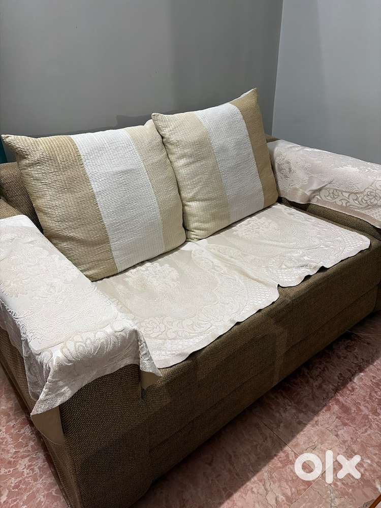 Wide broad 2 seater sofa, 3sets