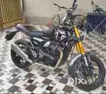 TRIUMPH SPEED 400 2024 BLACK COLOUR