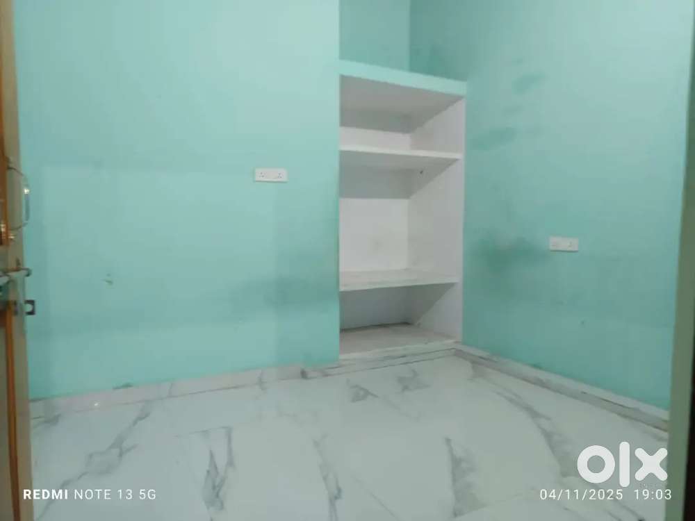 2bhk room for rent