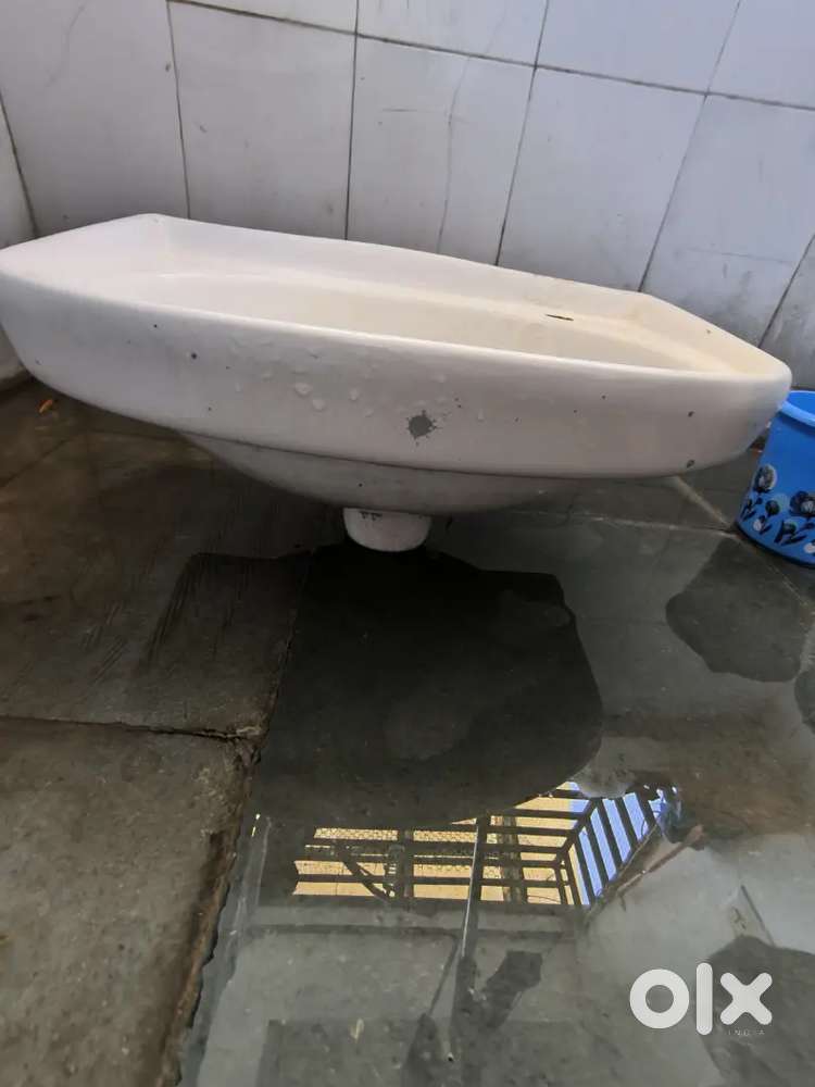 Wash basin