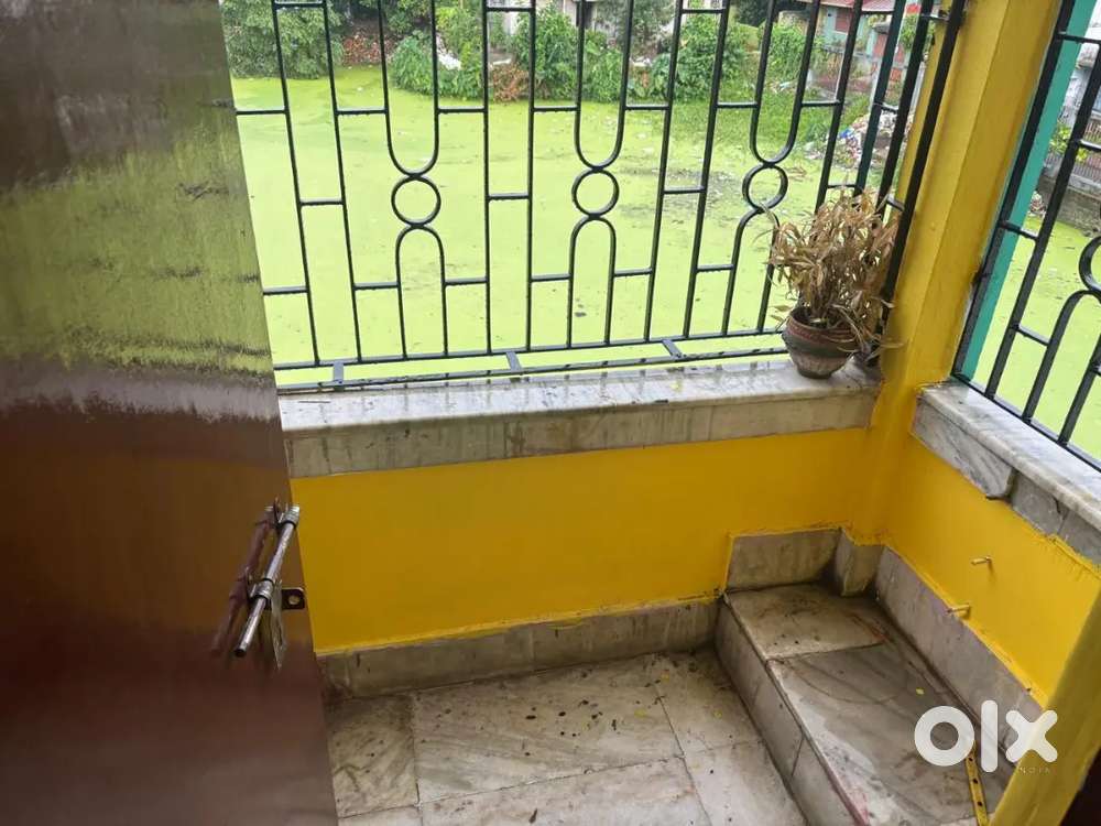 2 BHK room with extra small room for rent