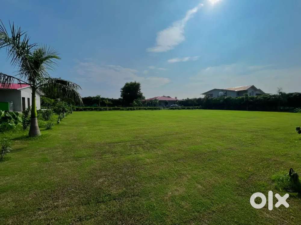 Farmhouse for sale in nanak heri Delhi