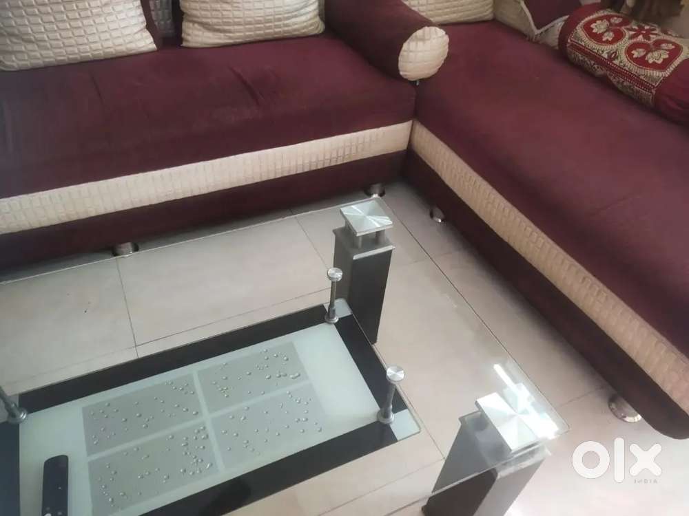 Sofa set with table
