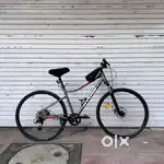 Btwin Riverside 500 Hybrid Bike – August 2023 (Mint Condition)