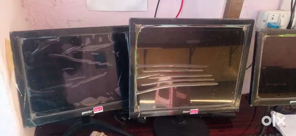 Monitor 17 aur 15 inch