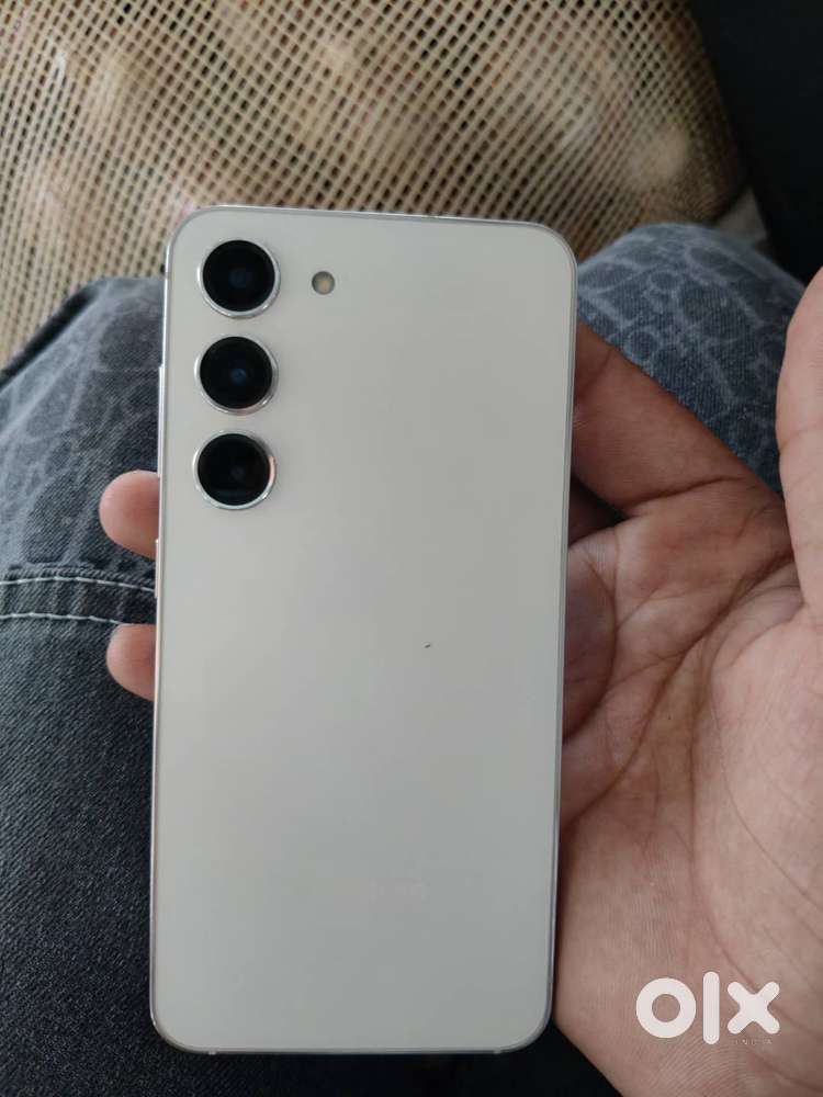 Samsung S23 8/256