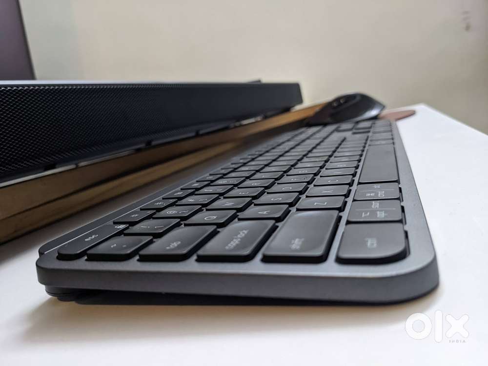 MX Master Wireless Keyboard