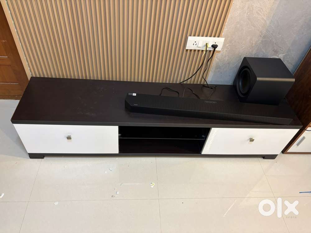 TV Unit Good Condition