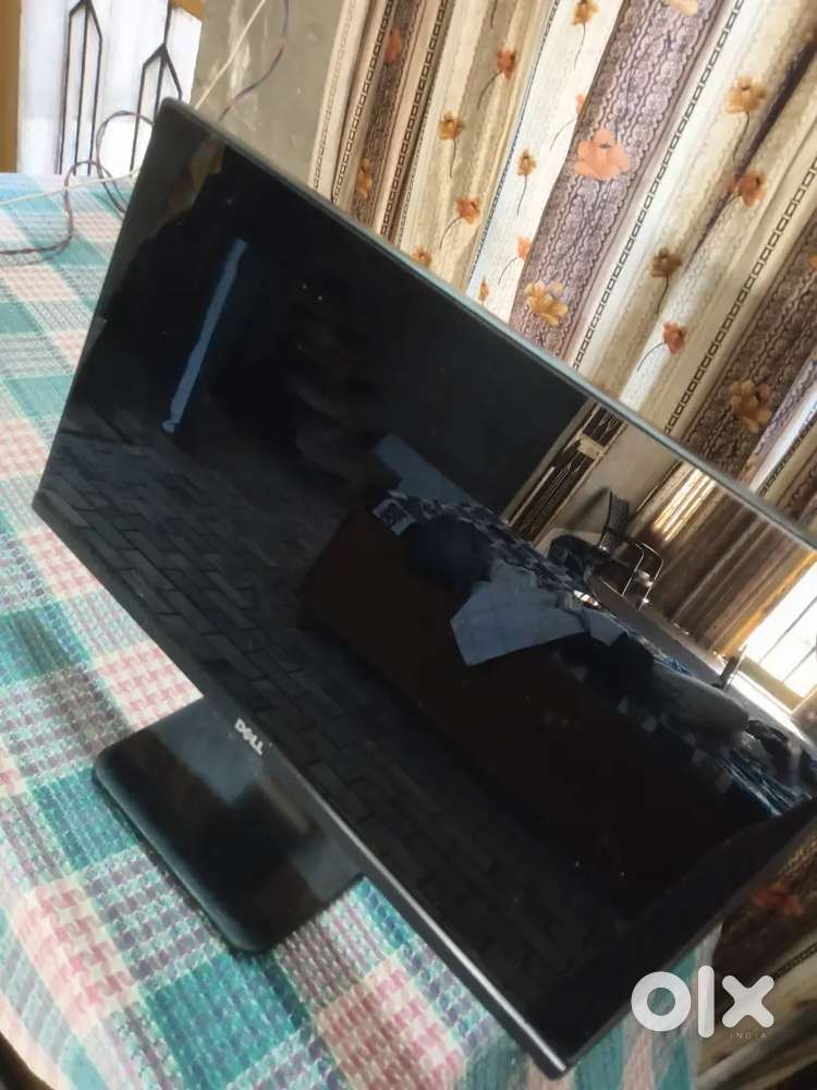 DELL and AOC MONITORS