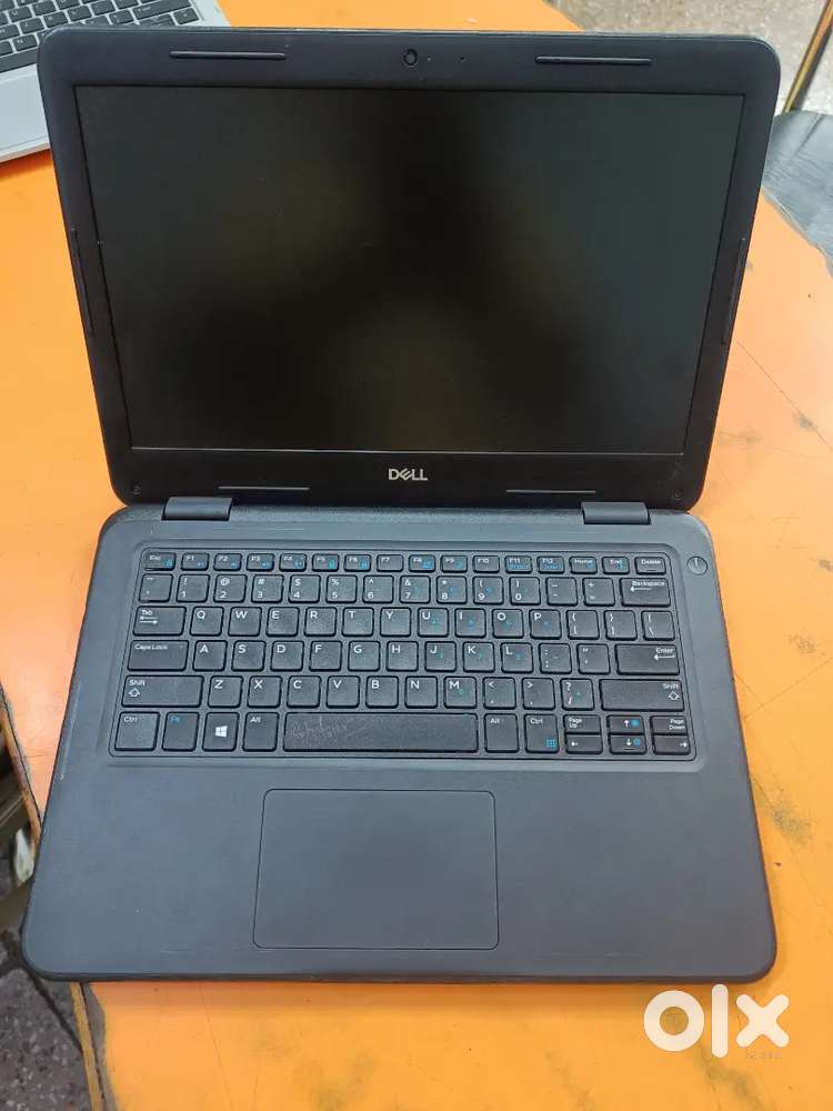 Dell latitude 3300