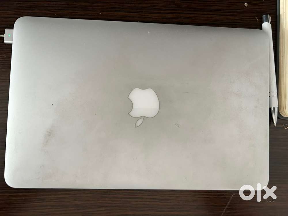 Mac Air 11 inch for sale