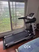 Treadmill with 1.5yr warranty left  New condition shifting sale