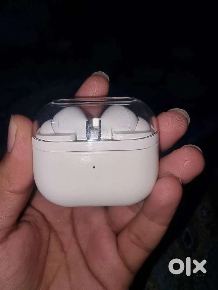 Galaxy buds 3 pro and galaxy watch 4 bluetooth 44 mm silver colour