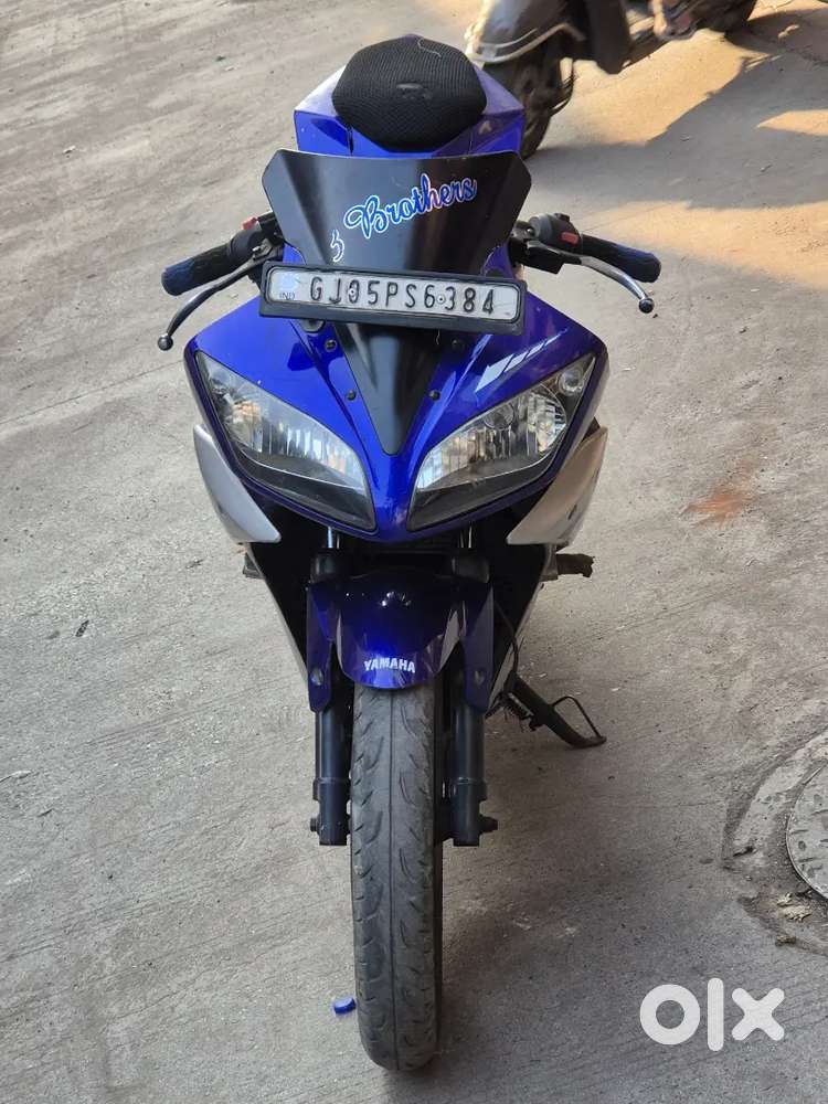 YAMAHA R15 2018 MODEL