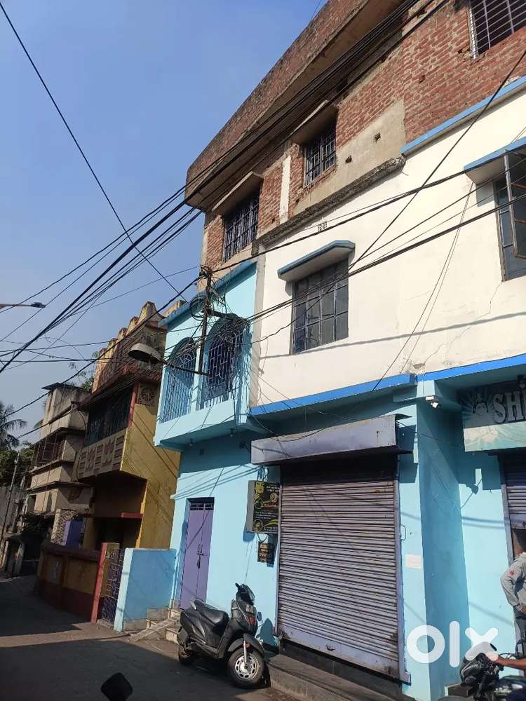 2 bedroom 2 holl 4 bikes parking place 1 car parking 3 keechan