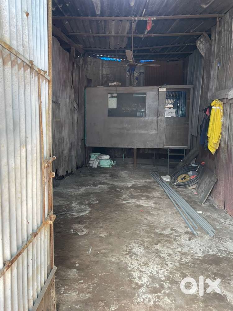 1 shop rent 11 months for godown or small scale business