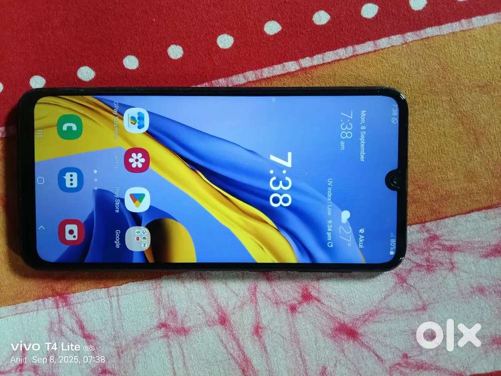 Samsung M21