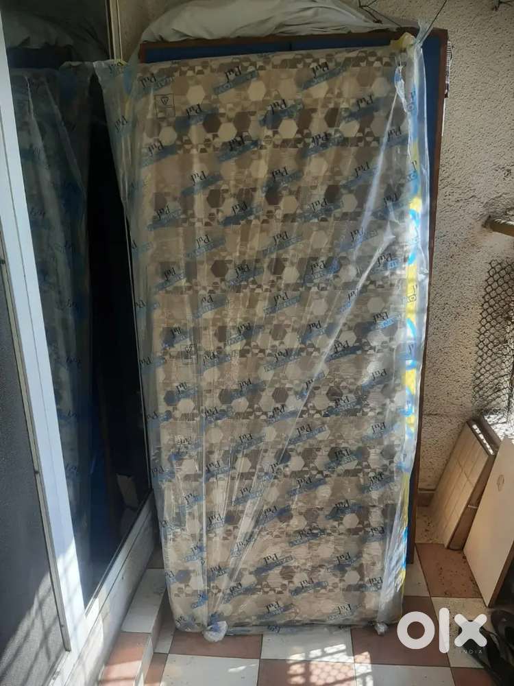 Single bedding mattress