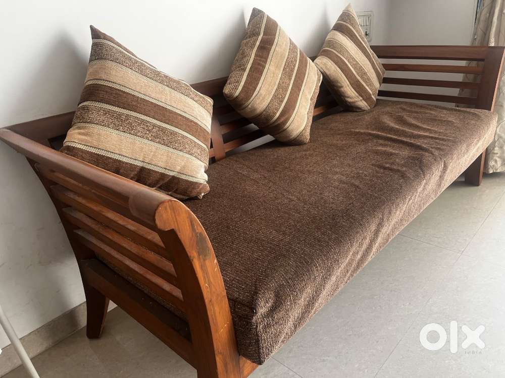 Elegant Teakwood Sofa Set - Timeless Style & Exceptional Durability -