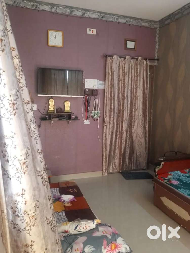 3 km away from shahad station