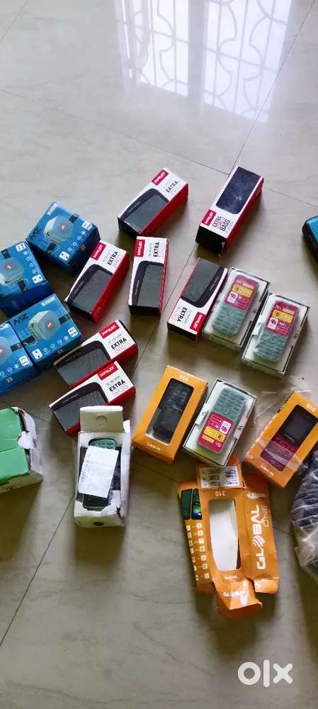 Keyed mobile, adaptor, speaker, headphone