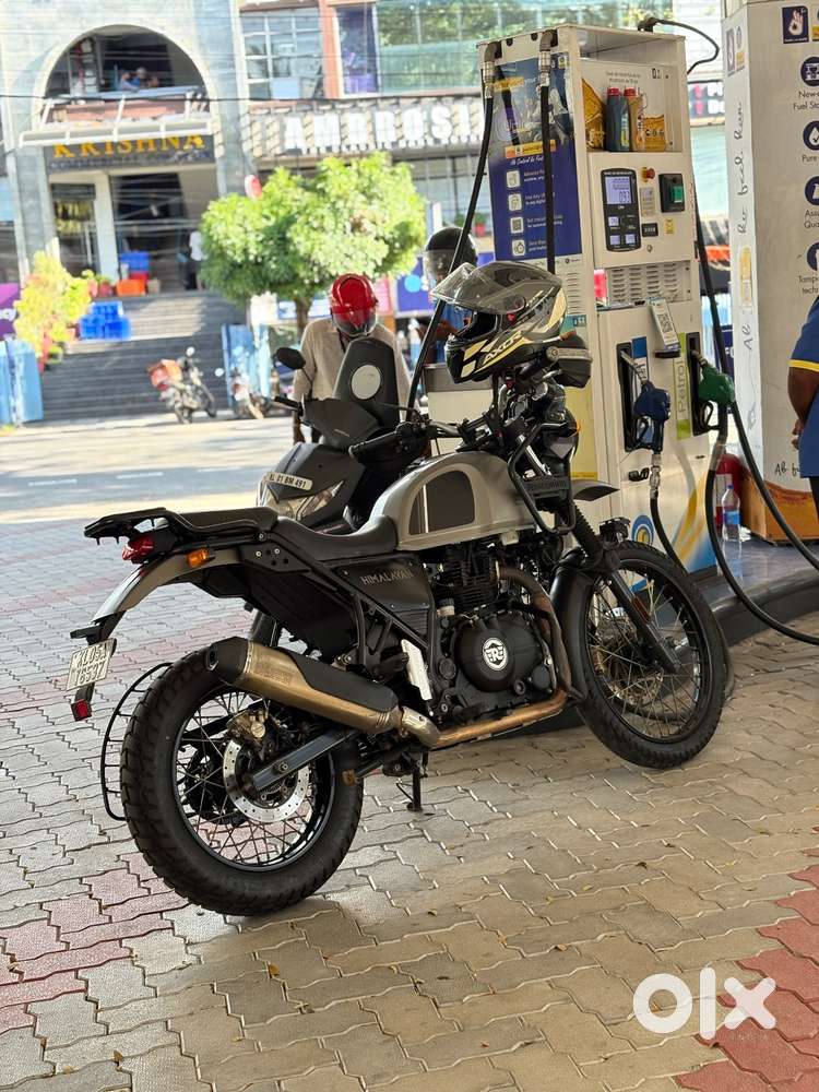 BS6 himalayan 2021 model well maintained -single owner