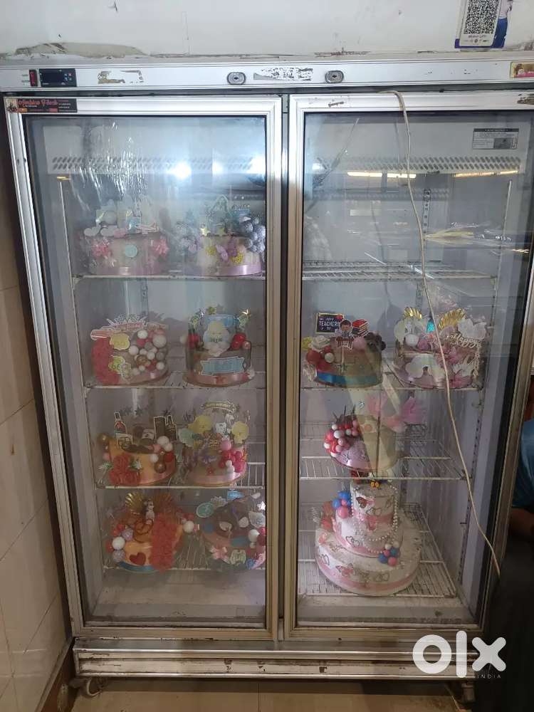 Bakery display counters