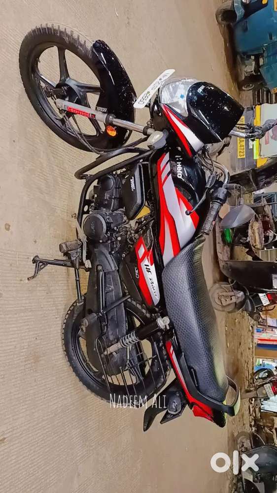 Hero HF Deluxe 2020  BS6