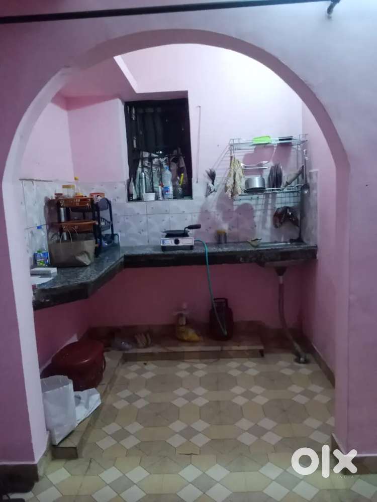 I need roomate 1 girl