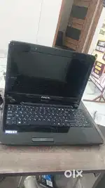 Laptop bht sare h