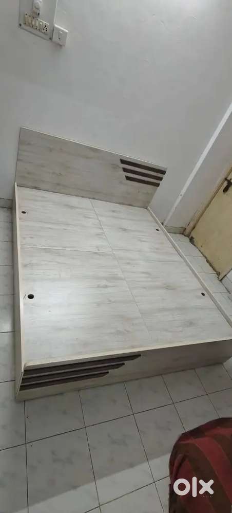 Brand new 5x6 queen size double semi storage bed size 5x6ft