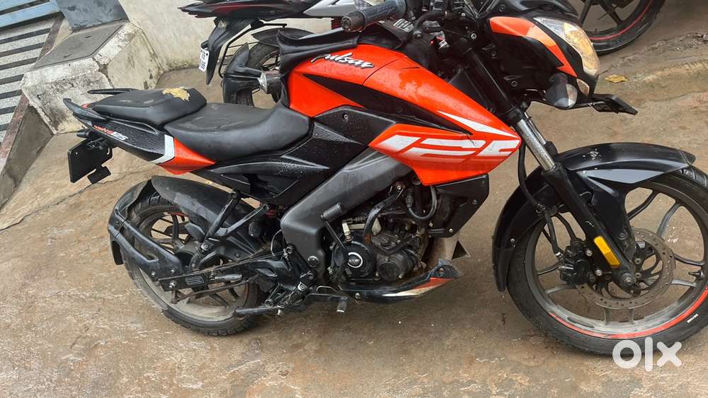 Bajaj pulsar ns 125 BSV1