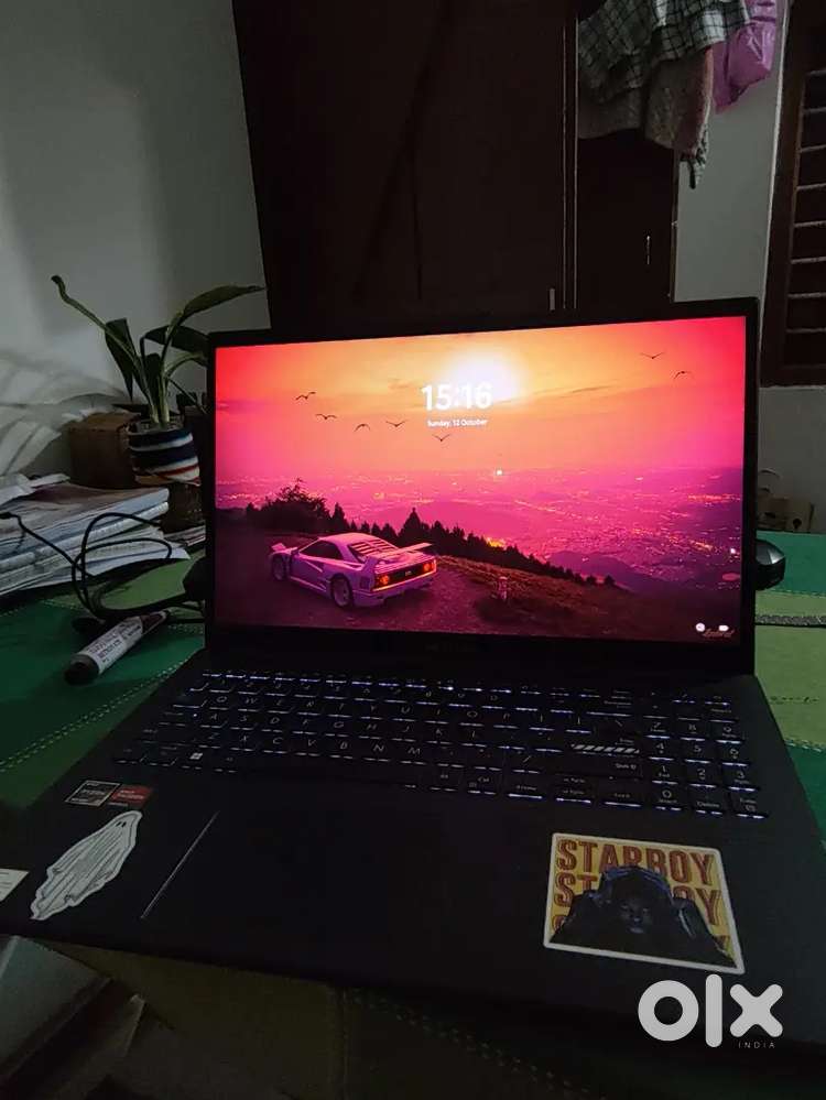 Asus Vivobook GO 15 Oled , AMD Ryzen 5 QuadCore 7520U.