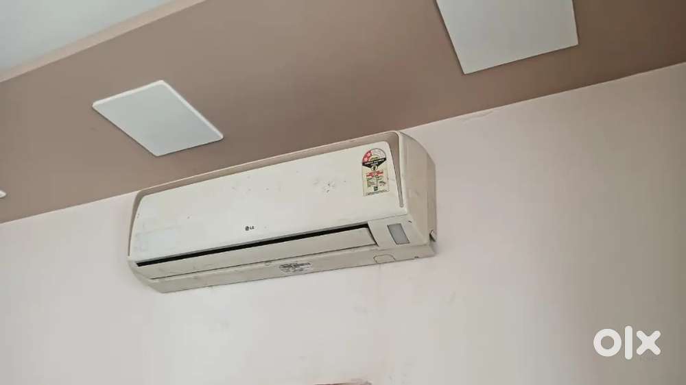 AC, Washing Machine,  6*3 Storage Bed , 6*3.5 Bed — both with Mattress