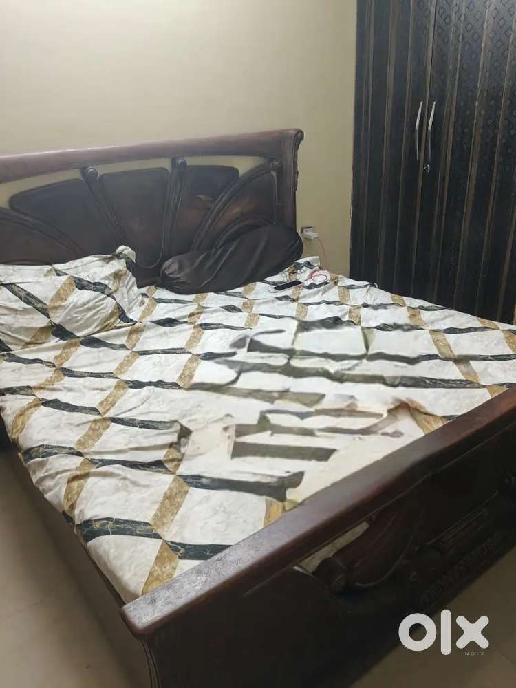 King Size Wooden Bed