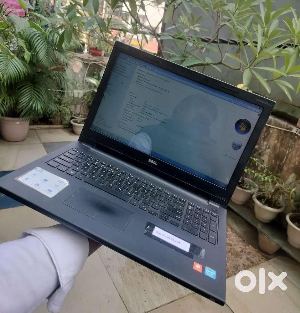 Dell Inspiron 15
3000 series 
Intel celeron 3rd
4/500gb