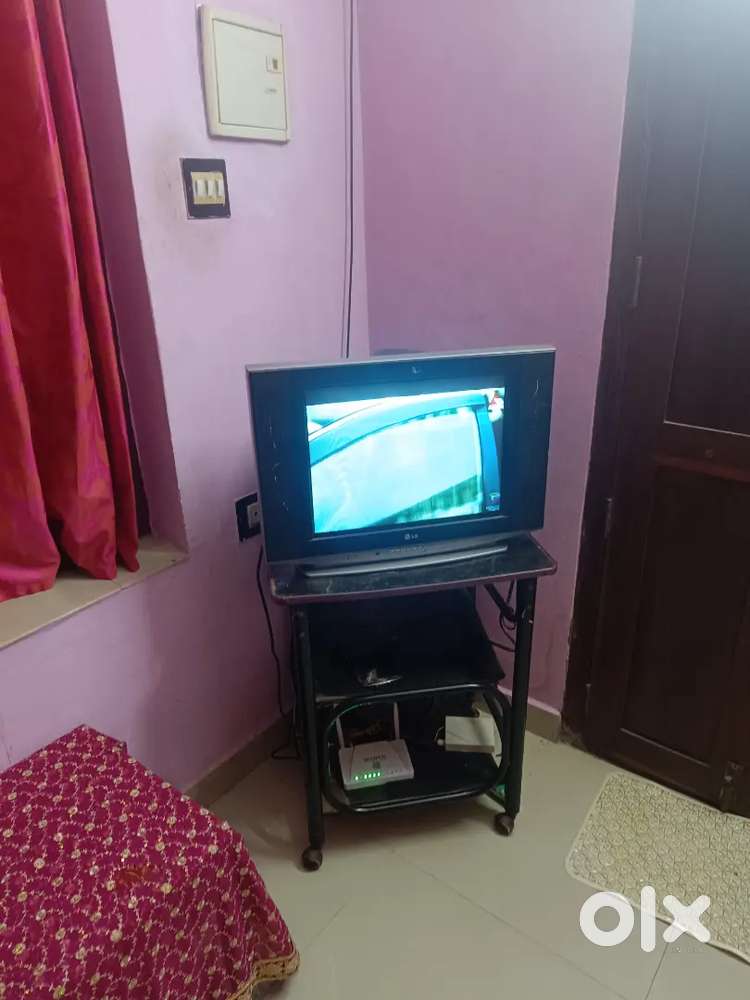 LG TV (TELEVISION) WITH STAND