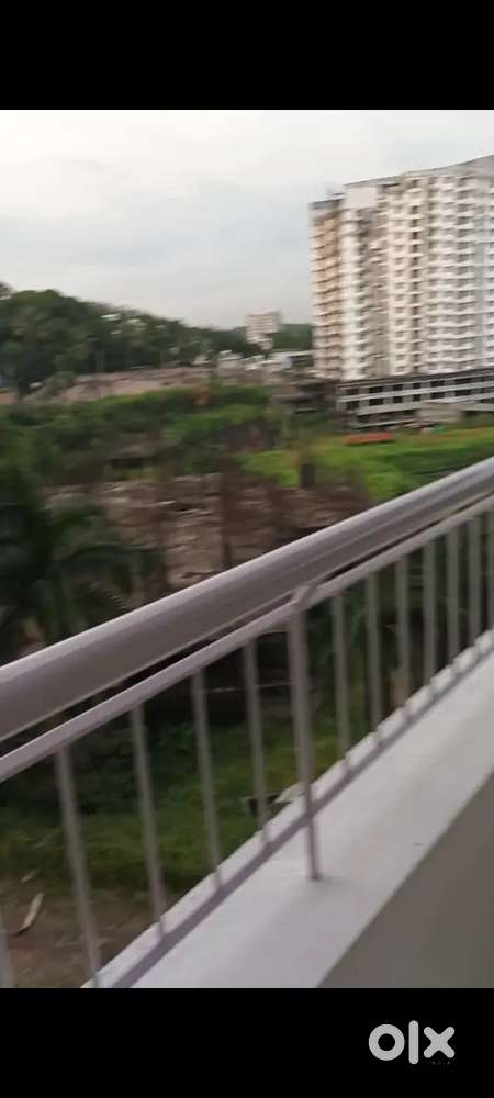 FLAT FOR RENT AT  KAKKANAD,chembumukk