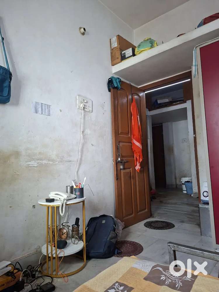 1 room for rent